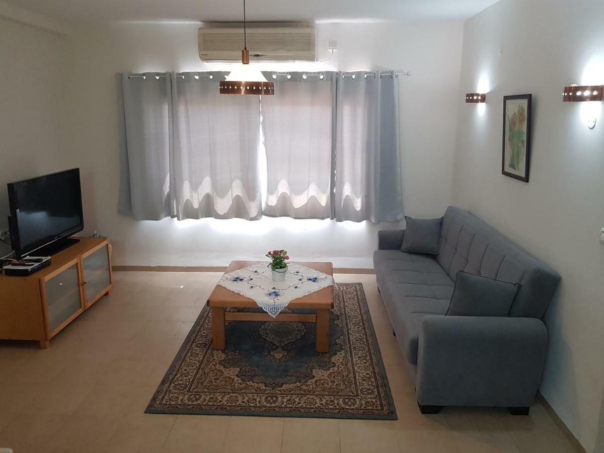 Bertha'S Coffee Apartment Afula Bagian luar foto